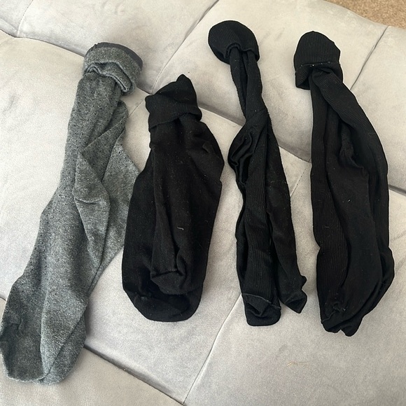 “Mens dress socks includes 4” - Picture 1 of 3